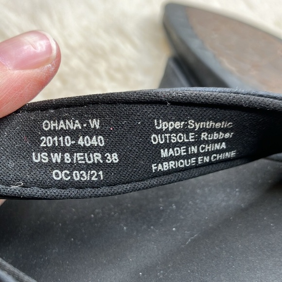 Olukai Ohana Women’s Black Flip Flop Sandals - Picture 4 of 4